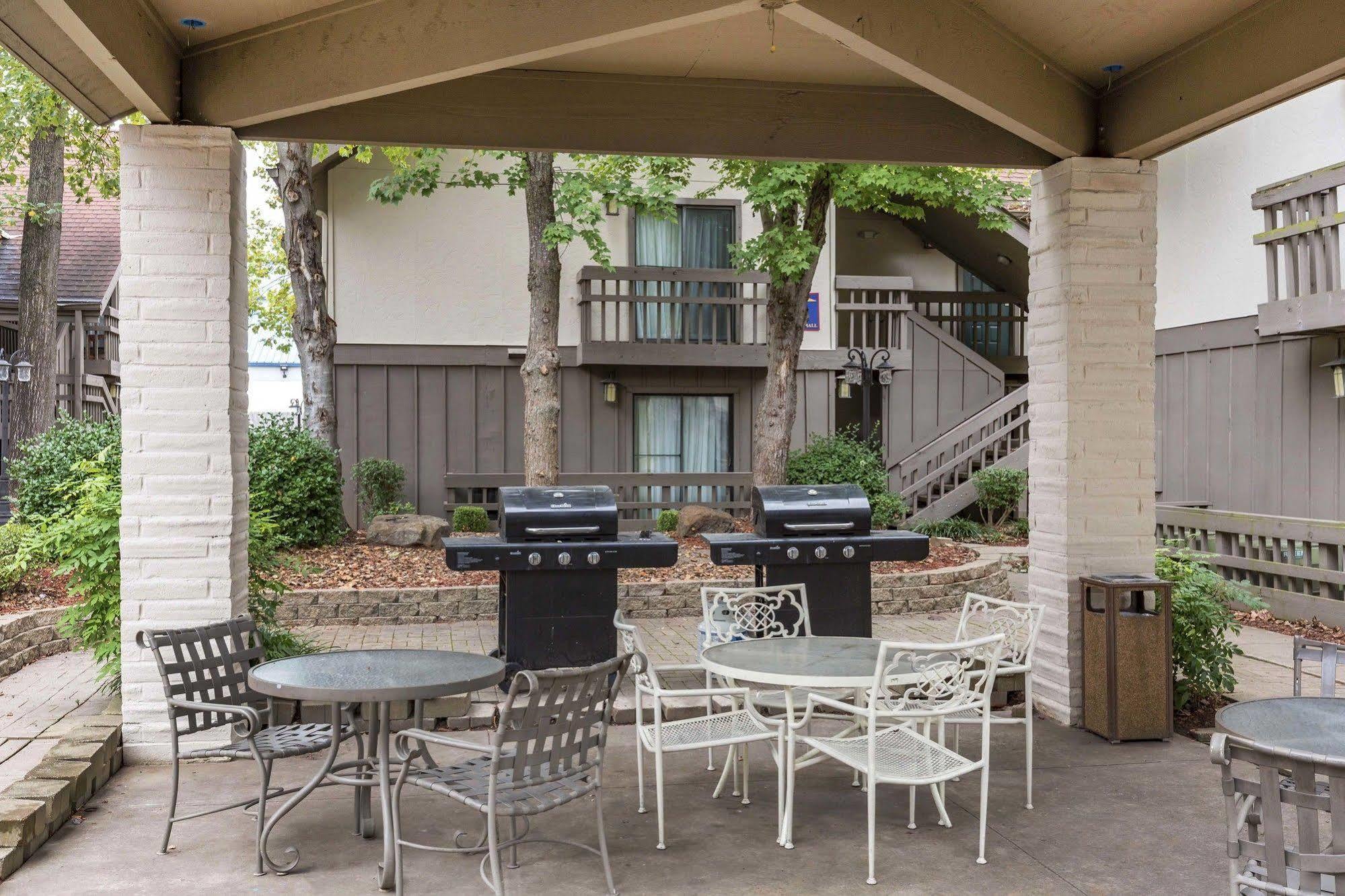 Mainstay Suites Springfield South - Battlefield Rd מראה חיצוני תמונה